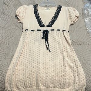 Elegant Cream Lace Trim Women's Top